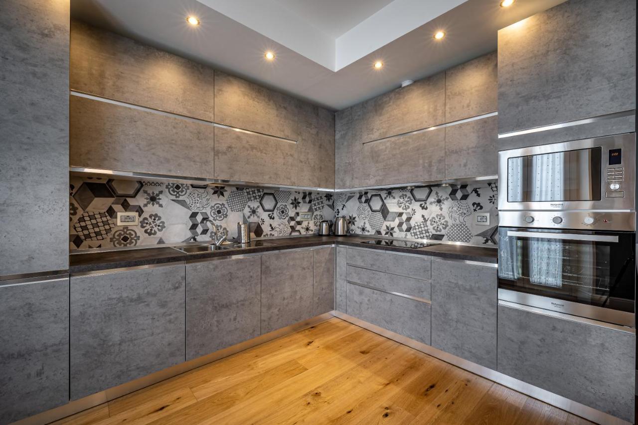 Yid Capo Di Mondo Luxury Apartment In Флоренция Экстерьер фото